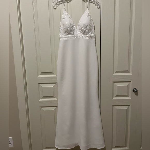 Trinity Bridal Dress - fitted skirt - Picture 2 of 5
